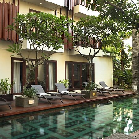 D'Primahotel Seminyak Exteriör bild