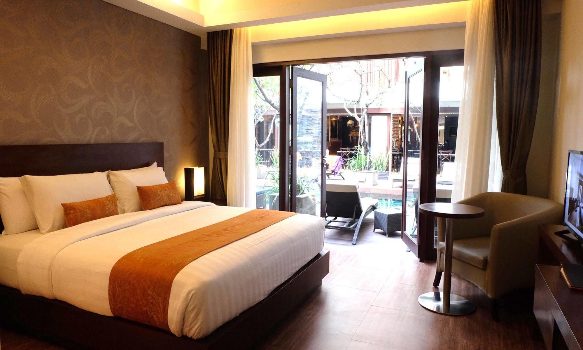D'Primahotel Seminyak Exteriör bild